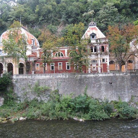 Casa Dina Ξενοδοχείο Băile Herculane Εξωτερικό φωτογραφία