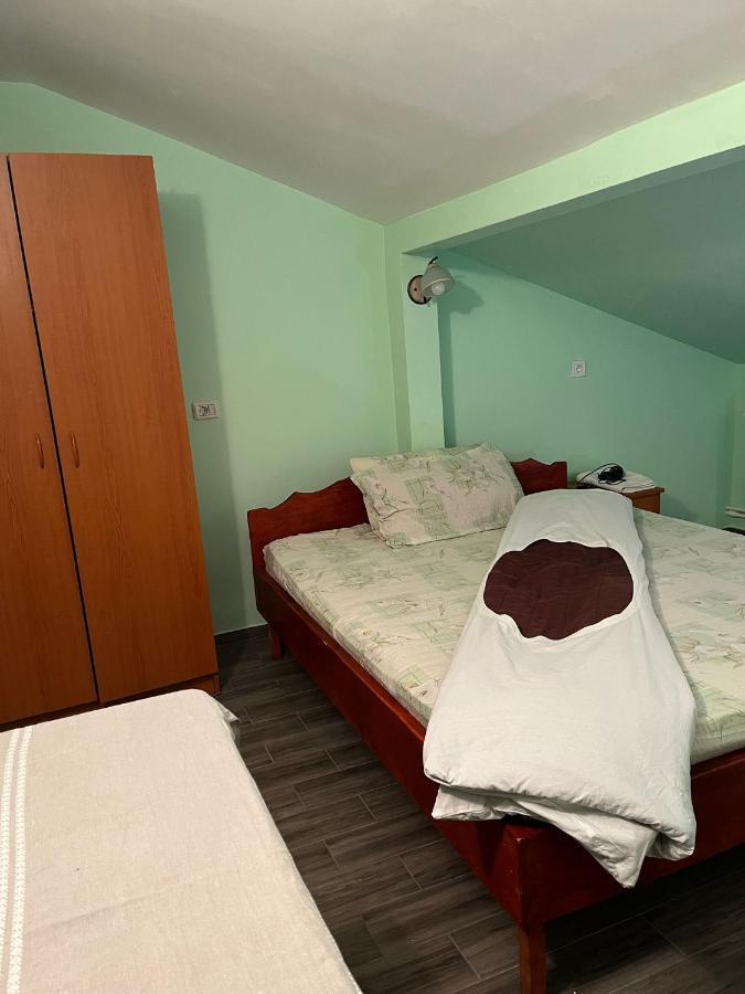 Casa Dina Ξενοδοχείο Băile Herculane Εξωτερικό φωτογραφία