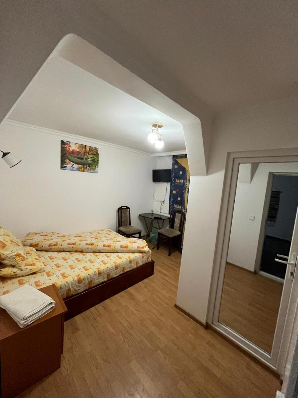 Casa Dina Ξενοδοχείο Băile Herculane Εξωτερικό φωτογραφία